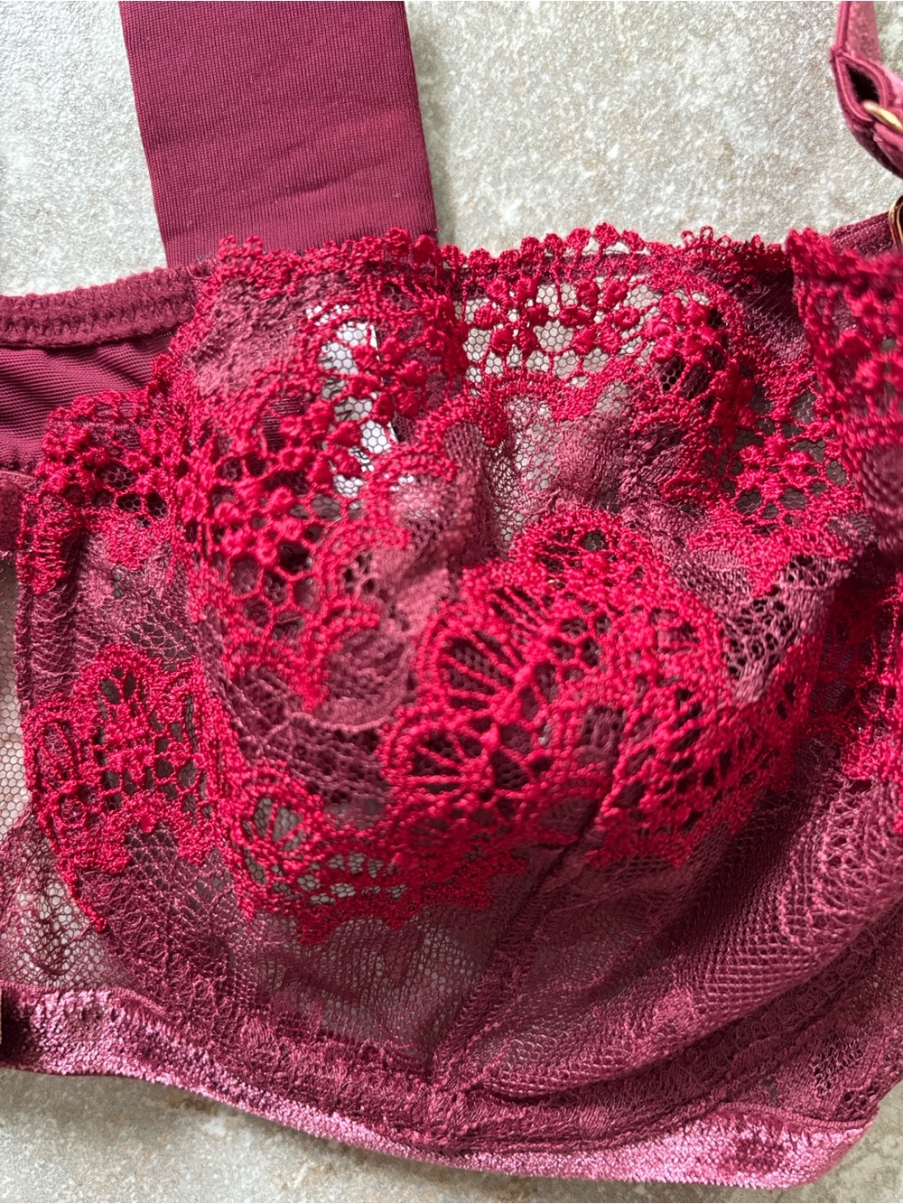 Simone Perele Deep Red Lace Underwire Demi Bra with tags